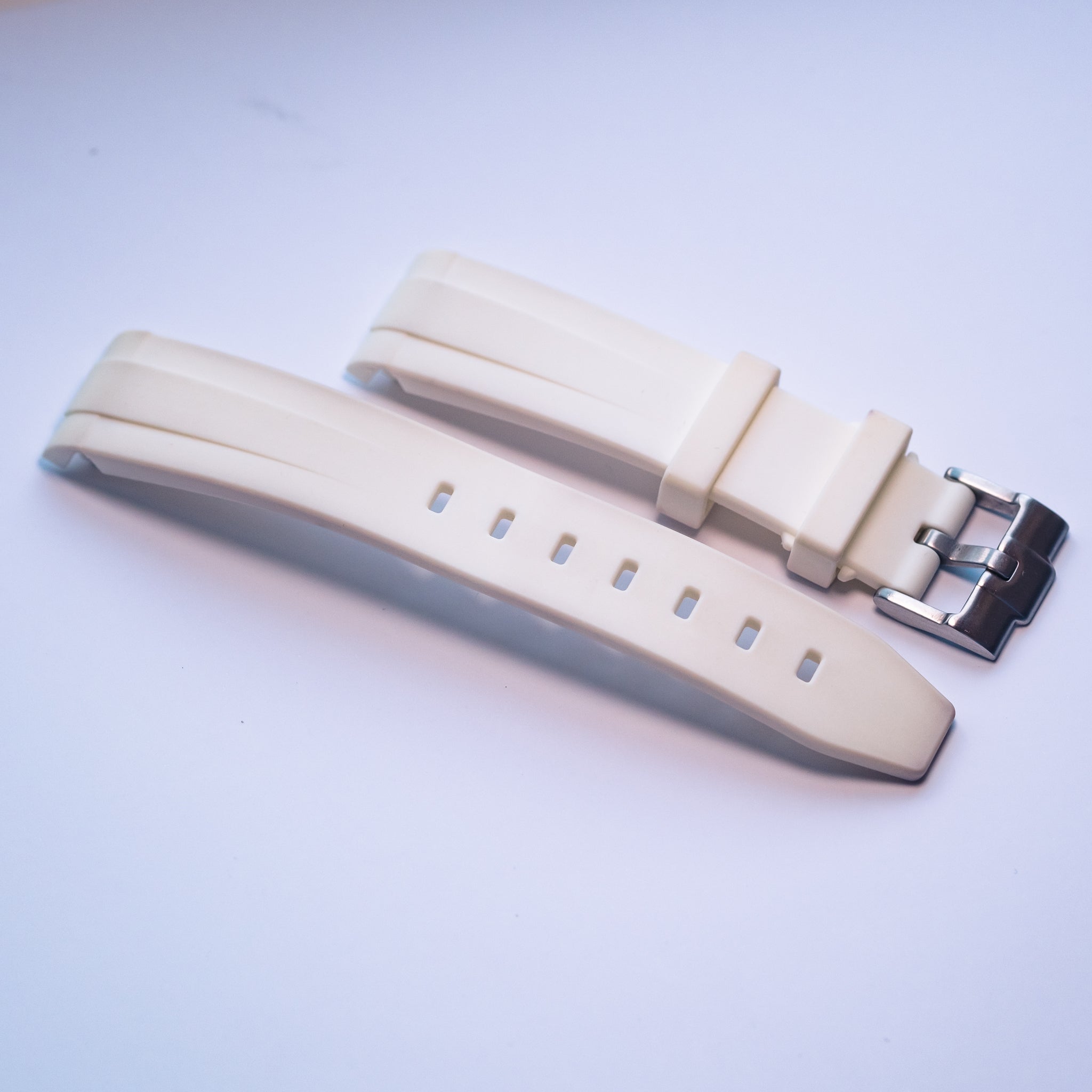 White Rubber Strap For Omega X Swatch Moonswatch - HorologyWrists